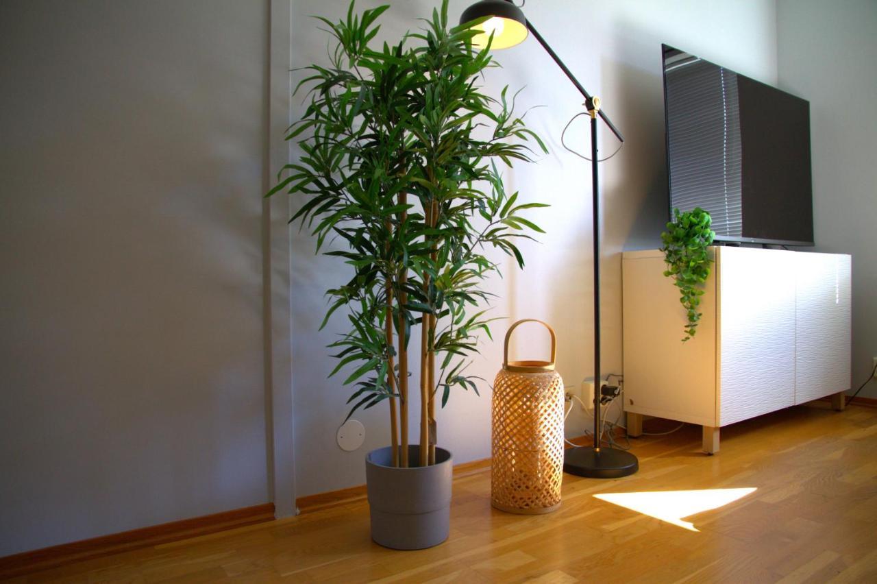 Moon Apartment Near The Centre ! Free Parking Available ! Trondheim Exterior foto